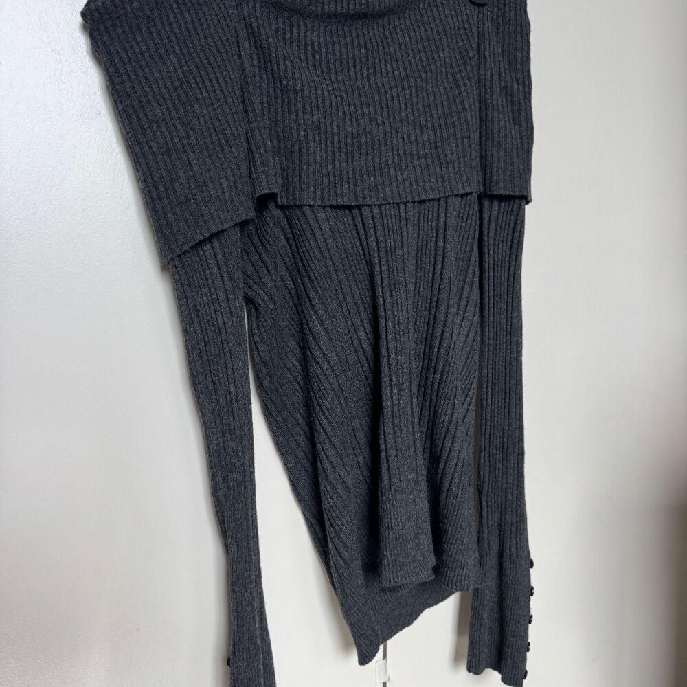 Beautiful Vintage Pleated Off Shoulder Gray Sweater Sz M/L